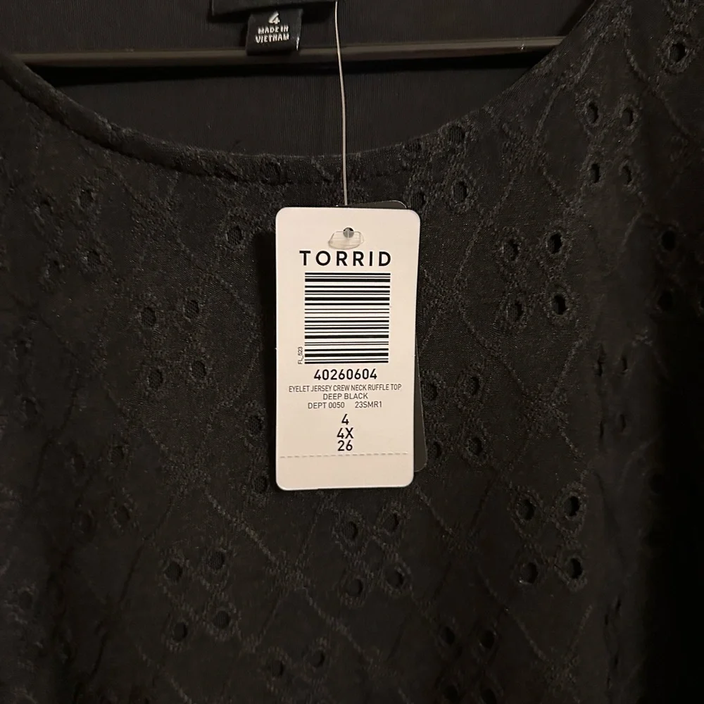 Torrid Black Eyelet Top with Ruffle Sleeves size 4x 26. NWT - Picture 2 of 6
